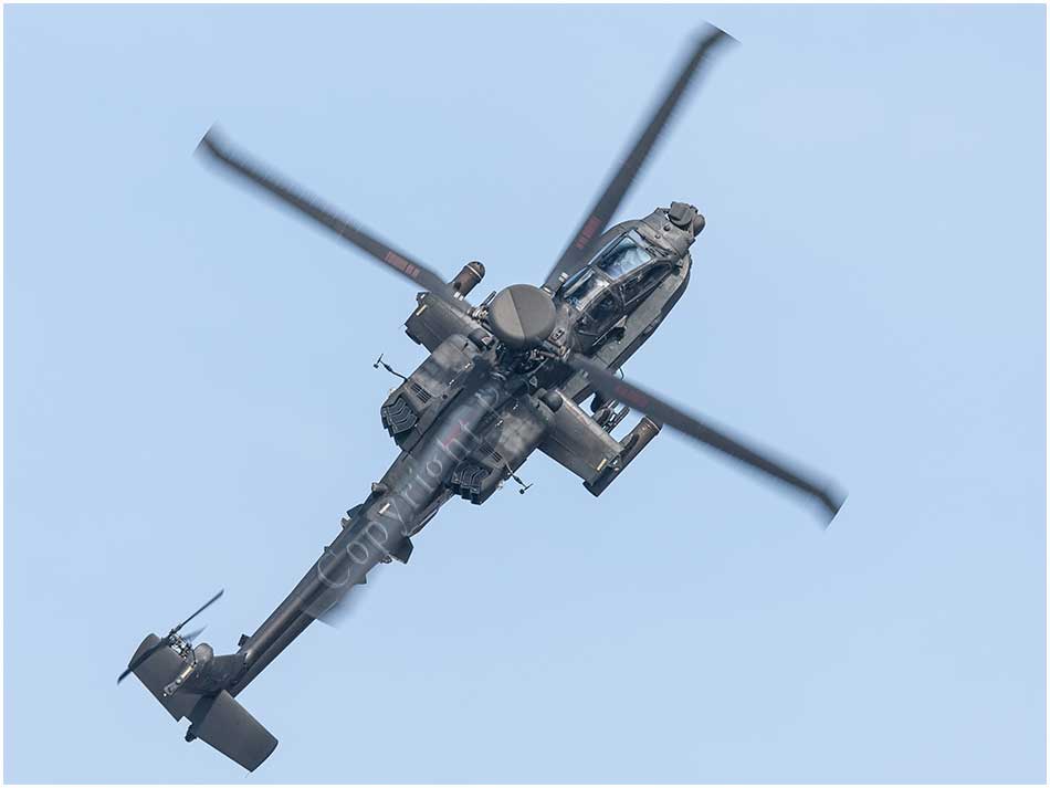 Boeing AH64 Apache helecopter